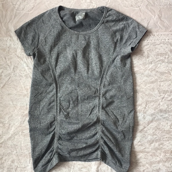 Athleta Tops - Athleta Fast Track Ruched T Shirt Gray Size Med